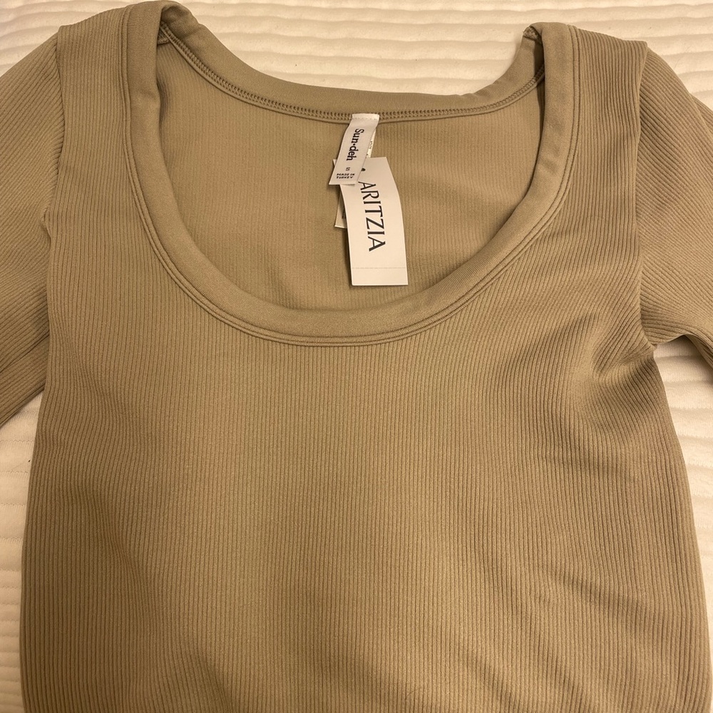 Aritzia Sundeh Seamless Bodysuit